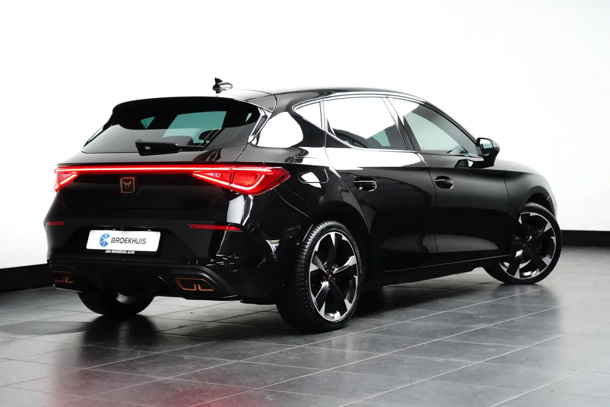 1.4 e-Hybrid 204 pk Essential 6-DSG | Apple Carplay | Parkeersensoren | Cruise control adaptief |
