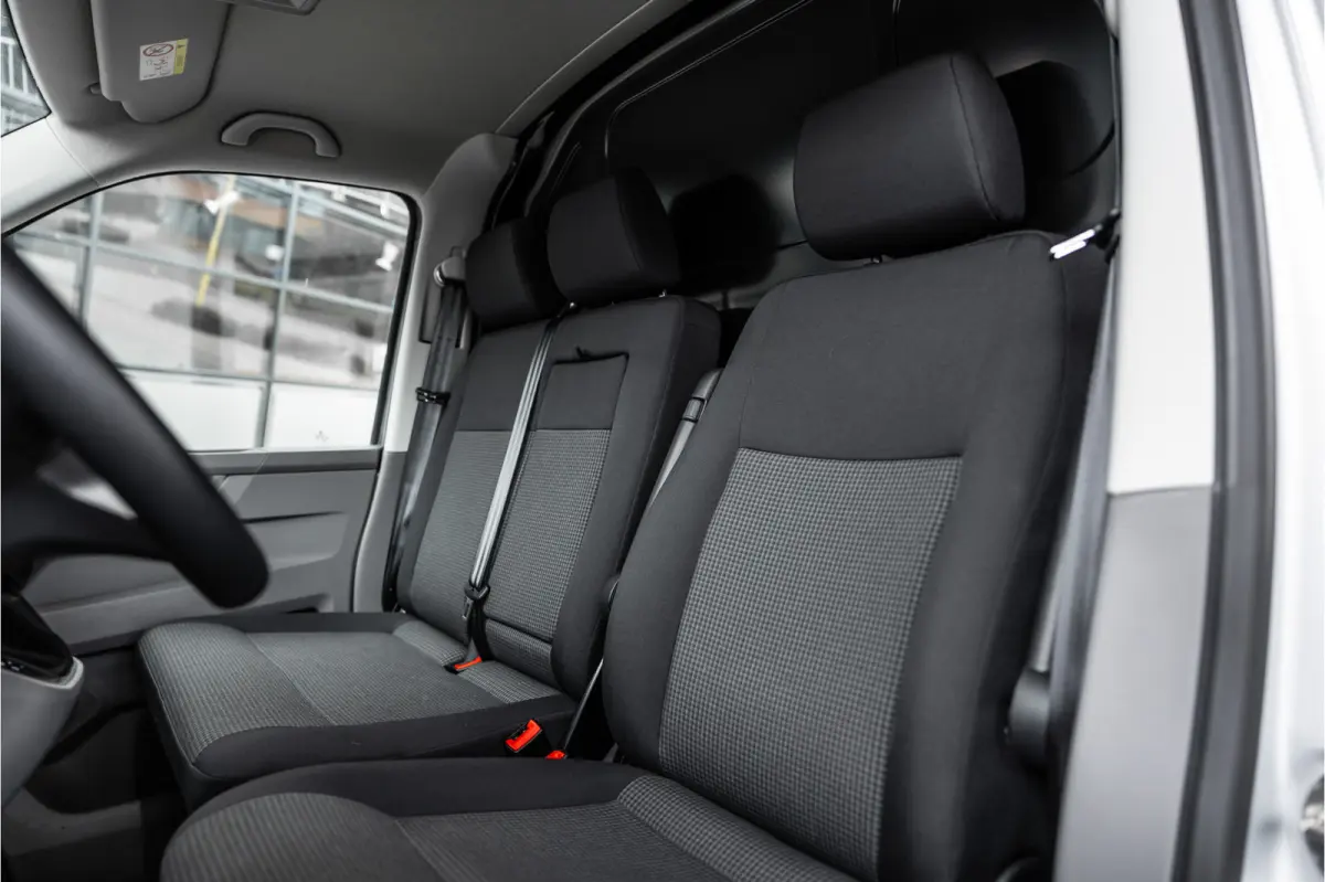 T6.1 2.0 TDI 150 PK L2H1 DSG | L+R Schuifdeur | ACC | CarPlay | Trekhaak | MF Stuur | 3-Zitter | DAB | Nieuwe APK