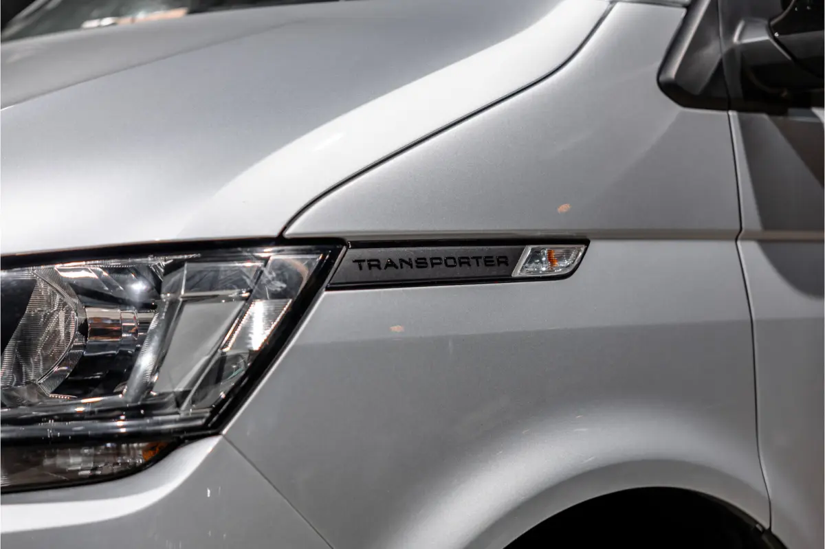 T6.1 2.0 TDI 150 PK L2H1 DSG | L+R Schuifdeur | ACC | CarPlay | Trekhaak | MF Stuur | 3-Zitter | DAB | Nieuwe APK