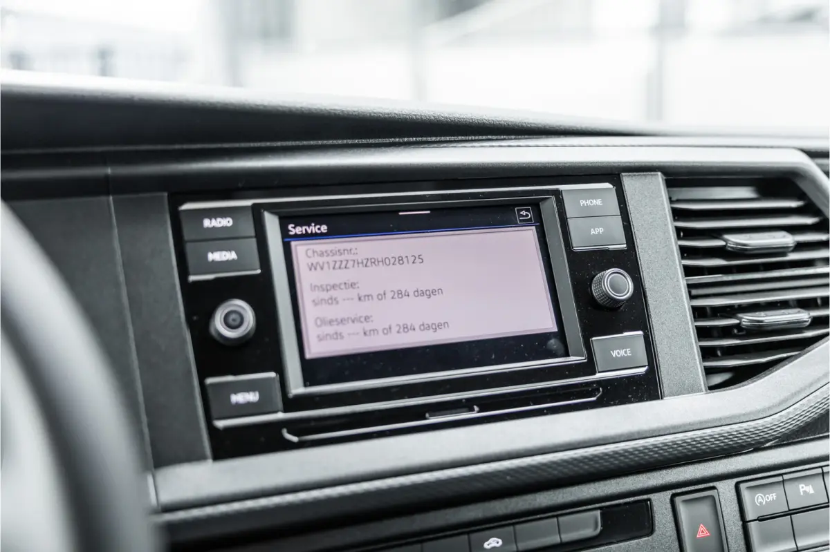 T6.1 2.0 TDI 150 PK L2H1 DSG | L+R Schuifdeur | ACC | CarPlay | Trekhaak | MF Stuur | 3-Zitter | DAB | Nieuwe APK