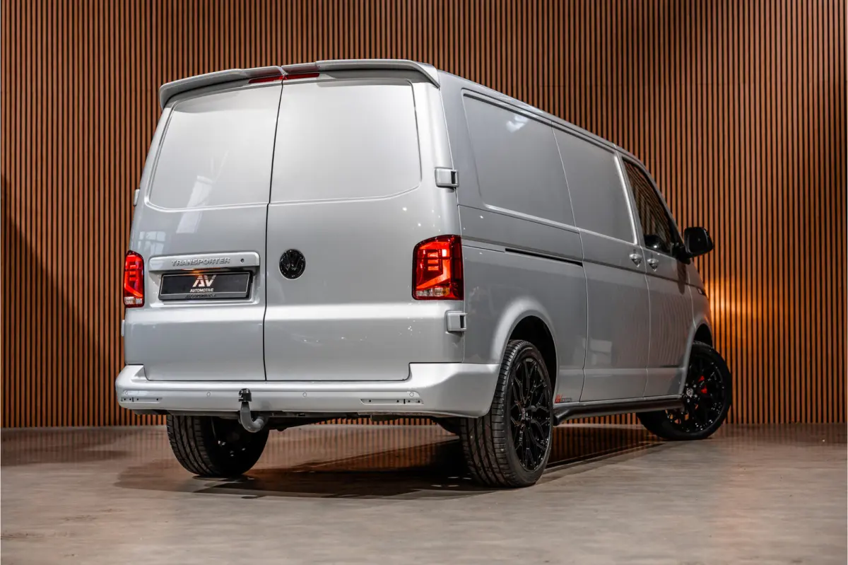 T6.1 2.0 TDI 150 PK L2H1 DSG | L+R Schuifdeur | ACC | CarPlay | Trekhaak | MF Stuur | 3-Zitter | DAB | Nieuwe APK