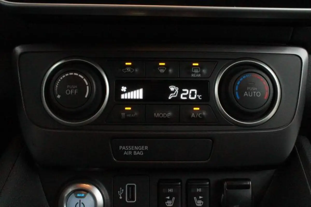 Acenta 40 kWh |Keyless |Stoel/Stuur verw |Camera