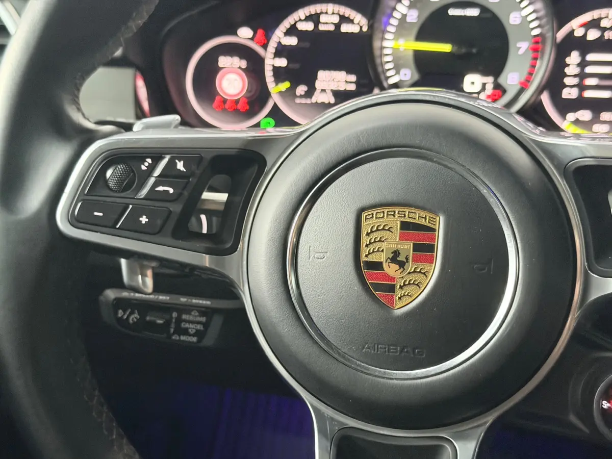 3.0 E-Hybrid Techart*SportChrono*HUD*360*
