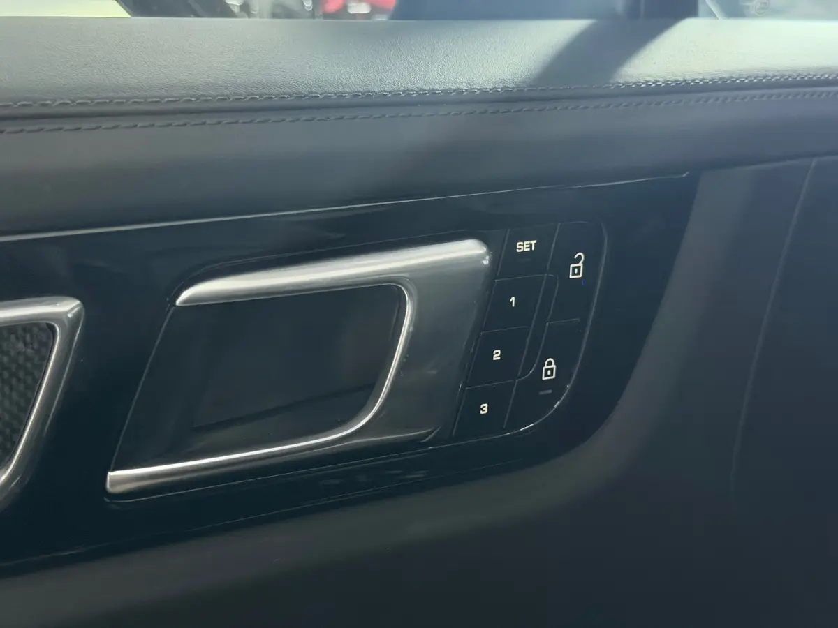 3.0 E-Hybrid Techart*SportChrono*HUD*360*