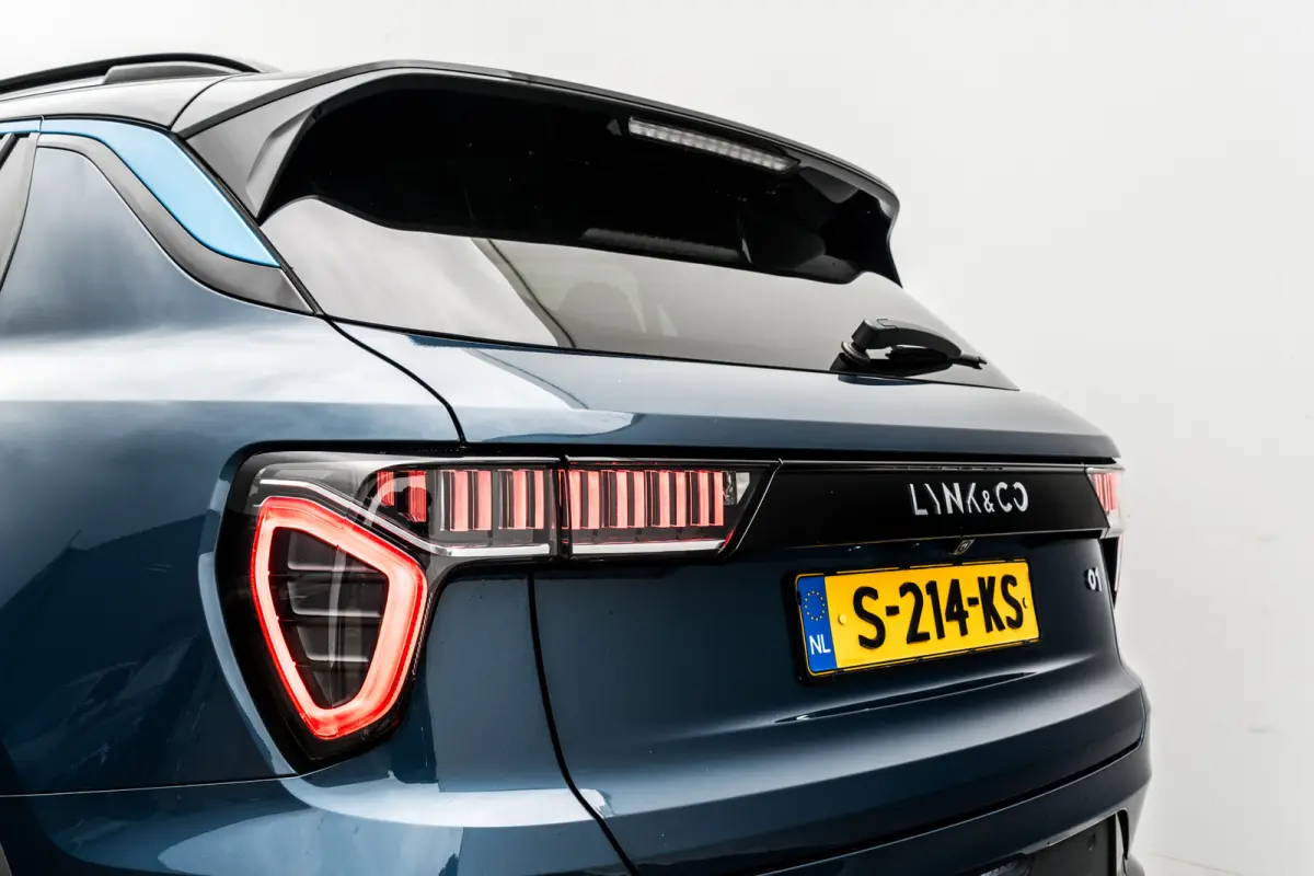 1.5 Plug-in Hybrid 262 Pk I Panoramadak I 75 km Elektrisch I 360 Camera I Full Map Navi I NL Auto I 20 inch. LMV l 1e eigenaar