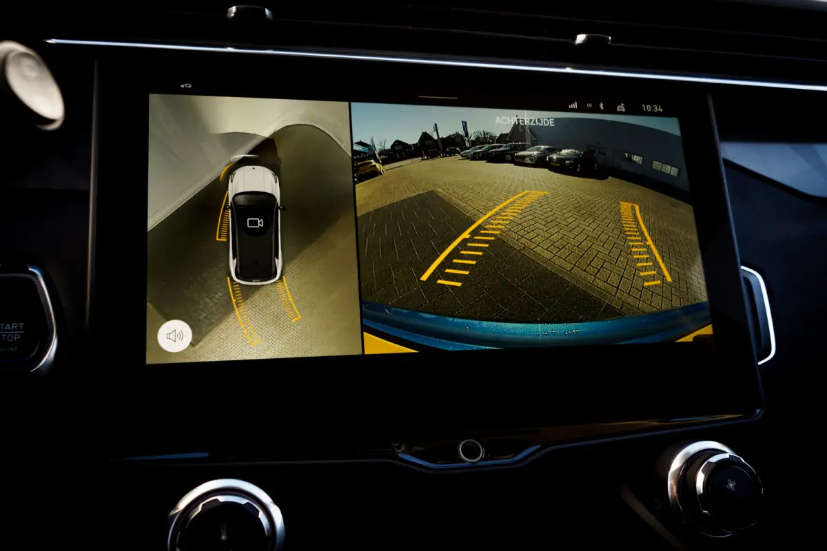 1.5 Plug-in Hybrid 262 Pk I Panoramadak I 75 km Elektrisch I 360 Camera I Infinity Audio I Full Map Navi I NL Auto I 20 inch. LMV l 1e eigenaar