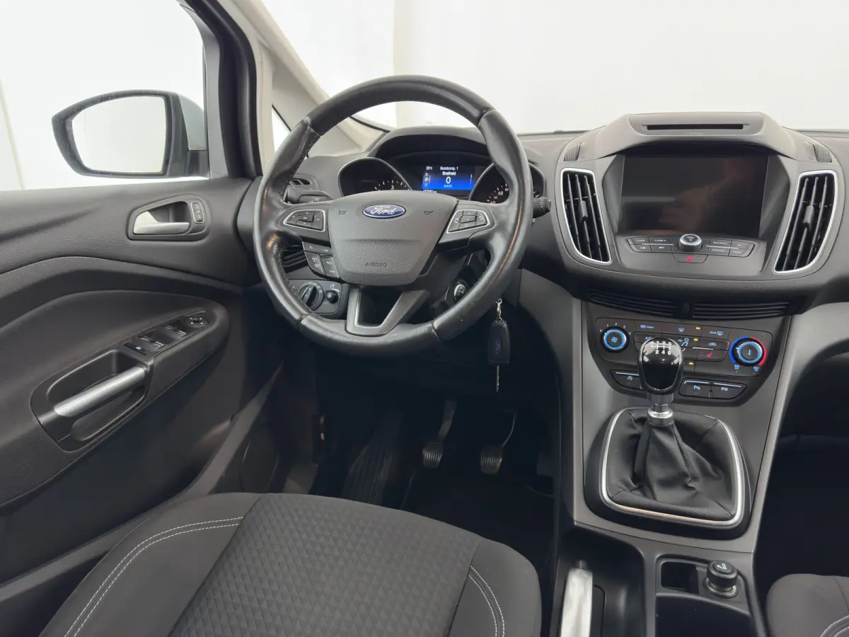 1.5 TDCi Titanium *NAVI-FULLMAP | HEATED-COMFORTSEATS | FORD-SYNC3 AUDIO | ECC | KEYLESS | CAMERA | PDC | CRUISE | PRIVACYGLASS | 16''ALU*