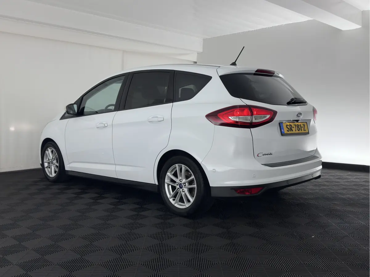 1.5 TDCi Titanium *NAVI-FULLMAP | HEATED-COMFORTSEATS | FORD-SYNC3 AUDIO | ECC | KEYLESS | CAMERA | PDC | CRUISE | PRIVACYGLASS | 16''ALU*