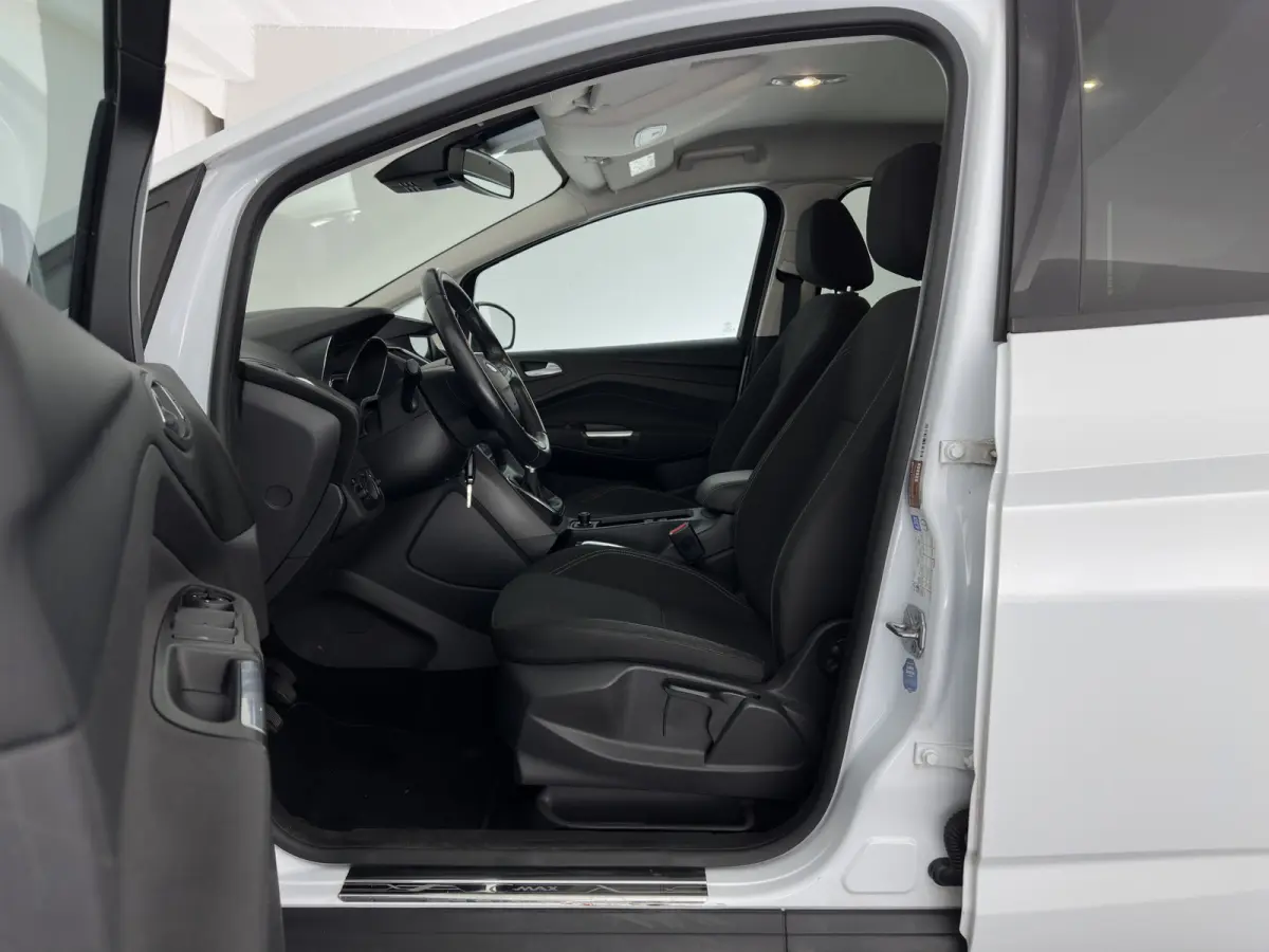 1.5 TDCi Titanium *NAVI-FULLMAP | HEATED-COMFORTSEATS | FORD-SYNC3 AUDIO | ECC | KEYLESS | CAMERA | PDC | CRUISE | PRIVACYGLASS | 16''ALU*