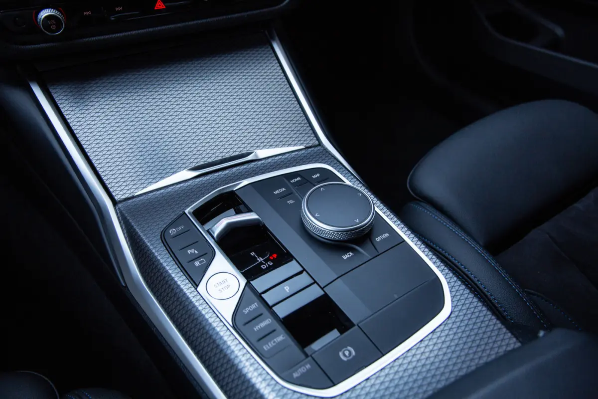 330e M-Sport , Adap. cruise, Stuur/stoelverwarming, Laser
