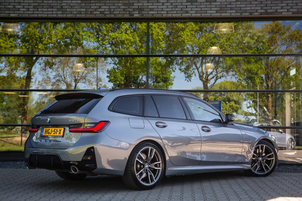 330e M-Sport , Adap. cruise, Stuur/stoelverwarming, Laser