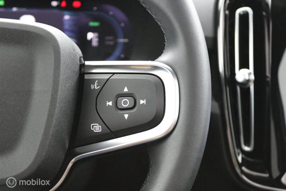 Pro | | 360° CAMERA | ADAPTIVE CRUISE | HARMAN KARDON