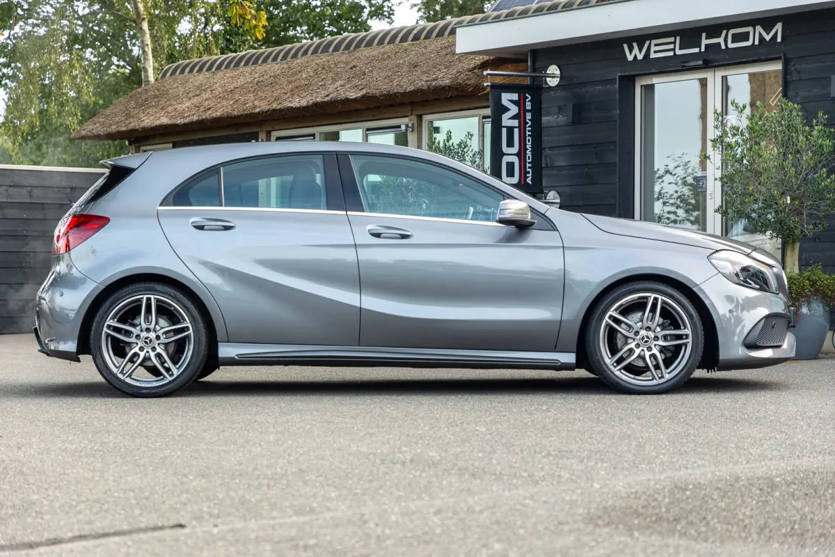 180 Prestige Automaat I Panoramadak I AMG Styling I Led I Camera I Stoelverwarming I Zeer netjes