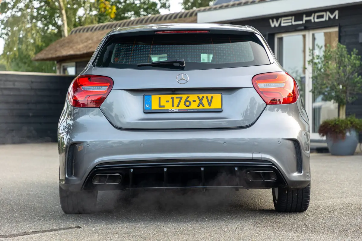 180 Prestige Automaat I Panoramadak I AMG Styling I Led I Camera I Stoelverwarming I Zeer netjes