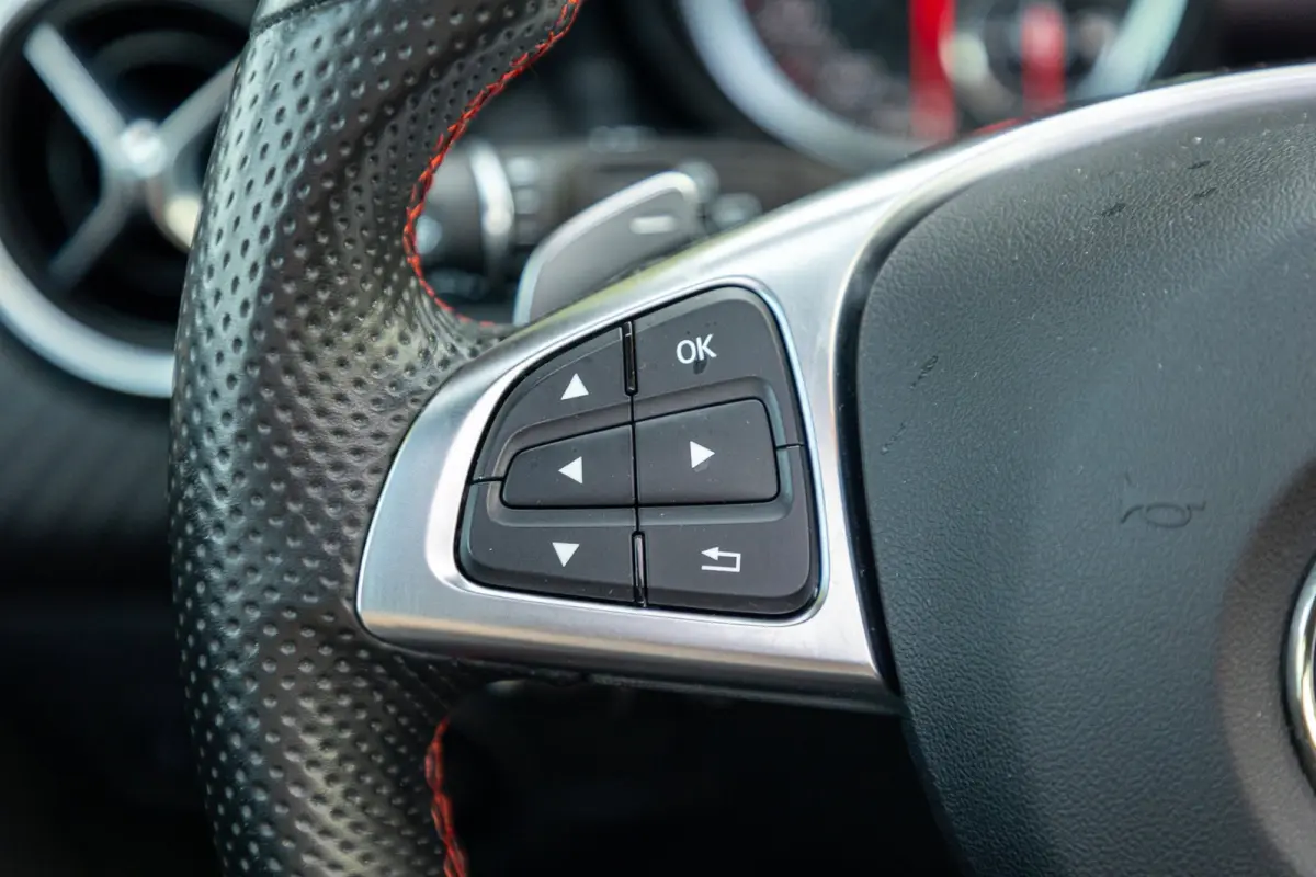 180 Prestige Automaat I Panoramadak I AMG Styling I Led I Camera I Stoelverwarming I Zeer netjes