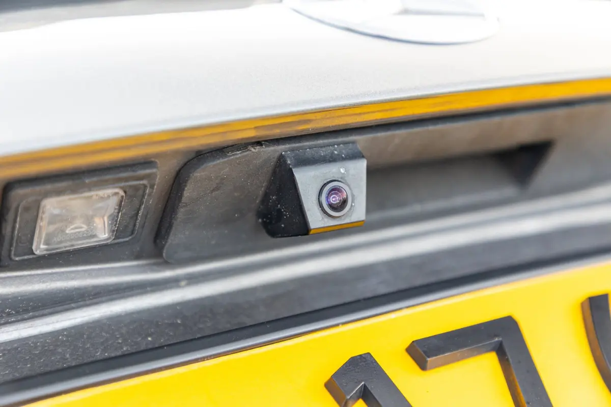180 Prestige Automaat I Panoramadak I AMG Styling I Led I Camera I Stoelverwarming I Zeer netjes