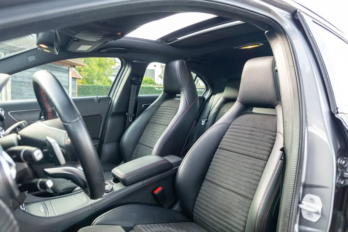 180 Prestige Automaat I Panoramadak I AMG Styling I Led I Camera I Stoelverwarming I Zeer netjes