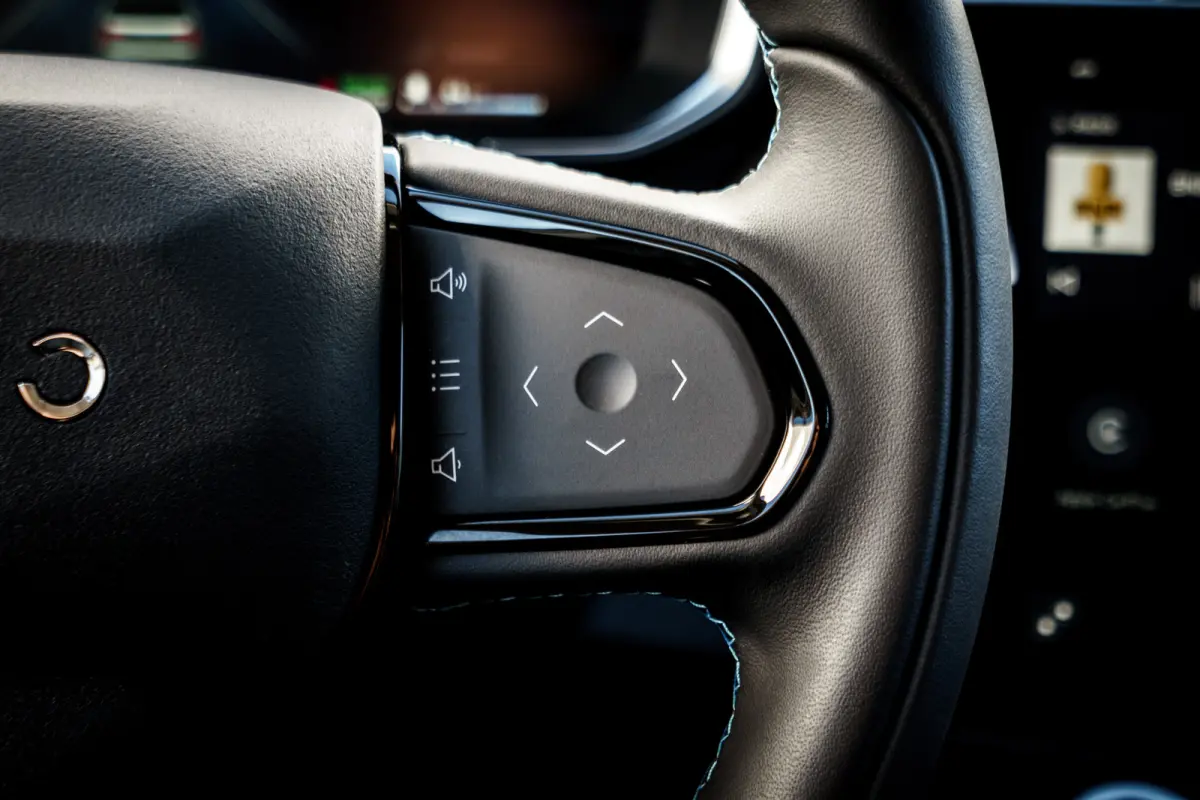 1.5 Plug-in Hybrid 262 Pk I Black Pack | Panoramadak I 75 km Elektrisch I 360 Camera I Infinity Audio I Full Map Navi I NL Auto I 20 inch. LMV l 1e eigenaar