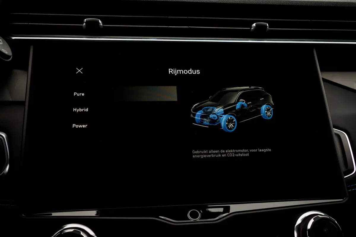 1.5 Plug-in Hybrid 262 Pk I Zwarte Hemel I Panoramadak I 75 km Elektrisch I 360 Camera I Infinity Audio I Full Map Navi I NL Auto I 20 inch. LMV l 1e eigenaar
