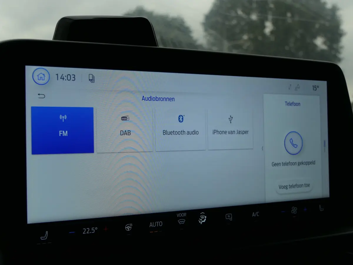 320 L1H1 Trend 71 kWh 218pk | Camera | LED | CarPlay/Android Auto | Stoel/Stuurverwarming | Bijrijdersbank | Voorruit Verwarming