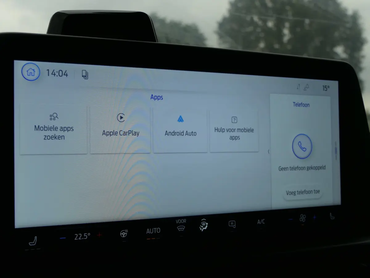 320 L1H1 Trend 71 kWh 218pk | Camera | LED | CarPlay/Android Auto | Stoel/Stuurverwarming | Bijrijdersbank | Voorruit Verwarming