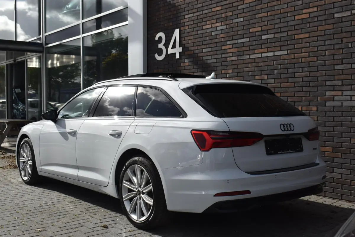 50 TFSI e quattro Business edition