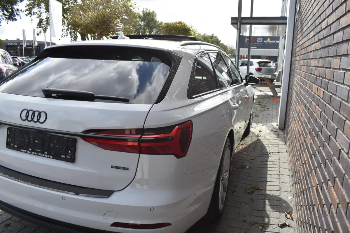 50 TFSI e quattro Business edition