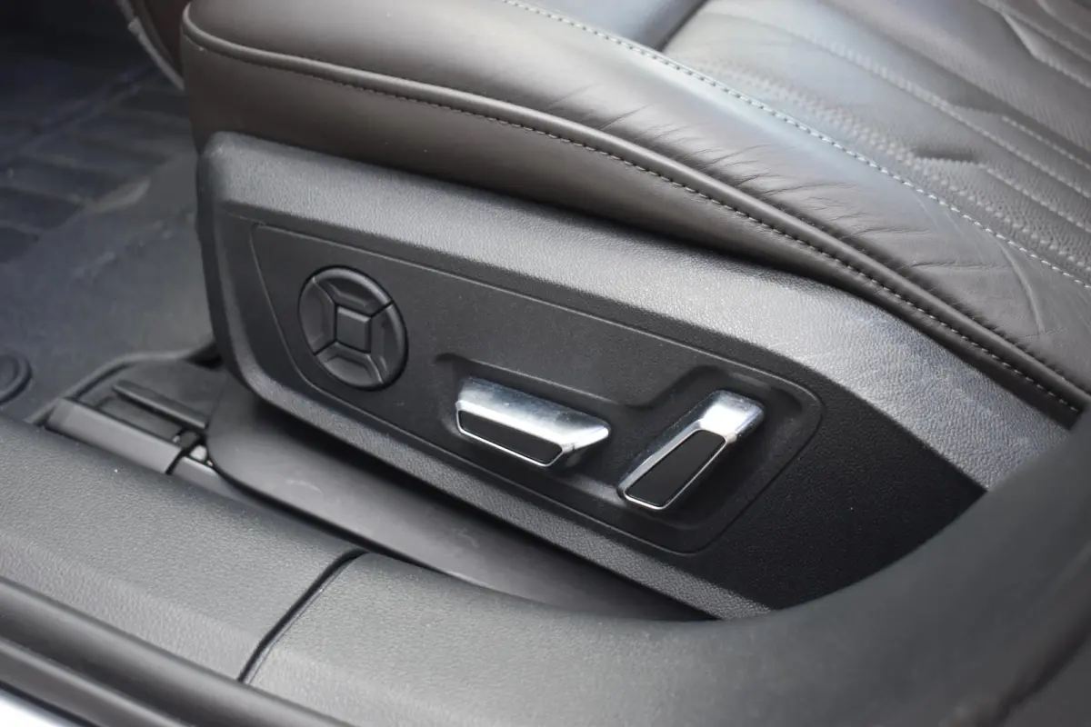 50 TFSI e quattro Business edition
