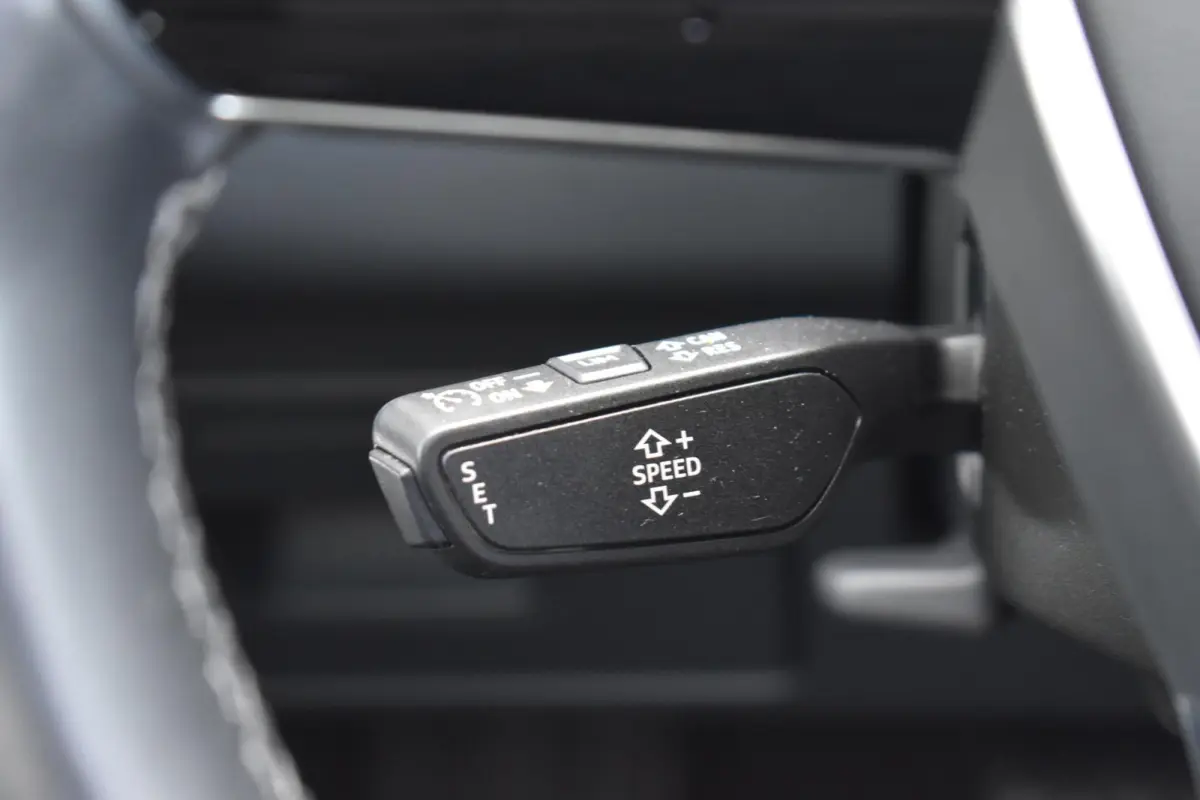 50 TFSI e quattro Business edition