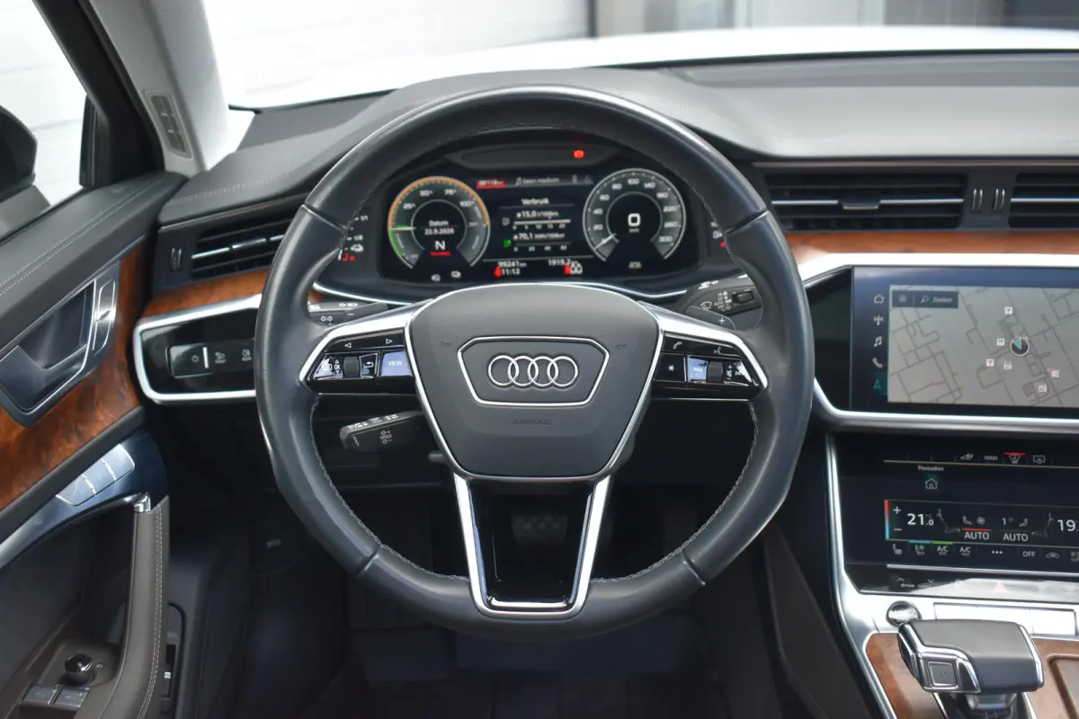 50 TFSI e quattro Business edition