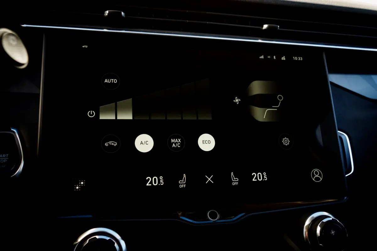 1.5 Plug-in Hybrid 262 Pk I Black Pack | 360 Camera | Panoramadak I 75 km Elektrisch I Infinity Audio Full Map Navi I NL Auto I 20 inch. LMV l 1e eigenaar