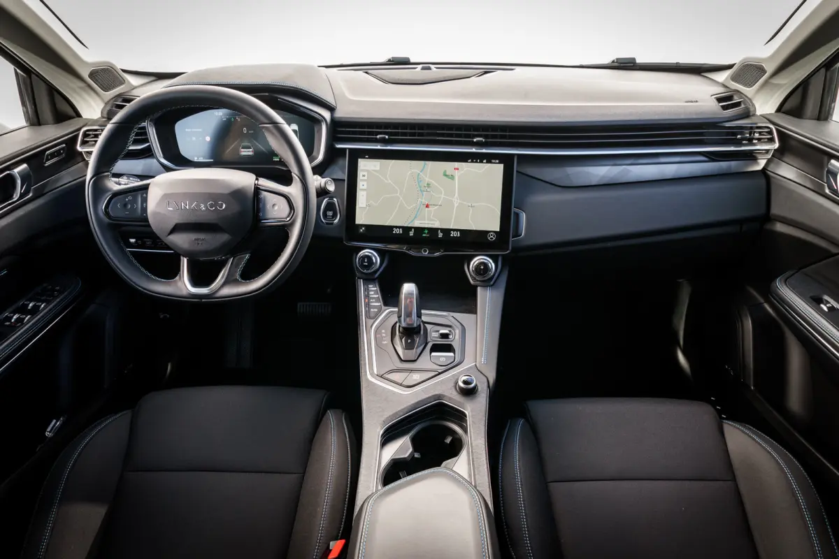 1.5 Plug-in Hybrid 262 Pk I Black Pack | 360 Camera | Panoramadak I 75 km Elektrisch I Infinity Audio Full Map Navi I NL Auto I 20 inch. LMV l 1e eigenaar