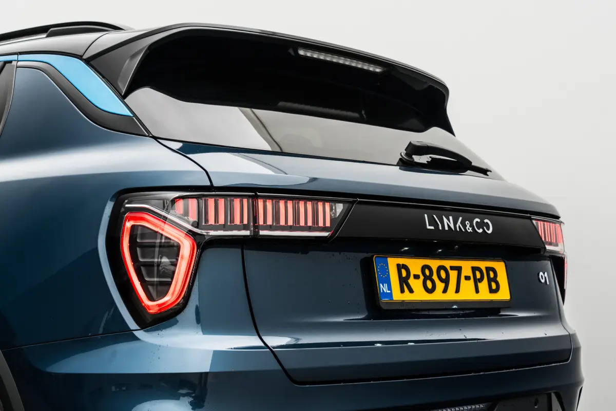 1.5 Plug-in Hybrid 262 Pk | Panoramadak | 75 km Elektrisch | 360 Camera | Full Map Navi | NL Auto | 20 inch. LMV | 1e eigenaar