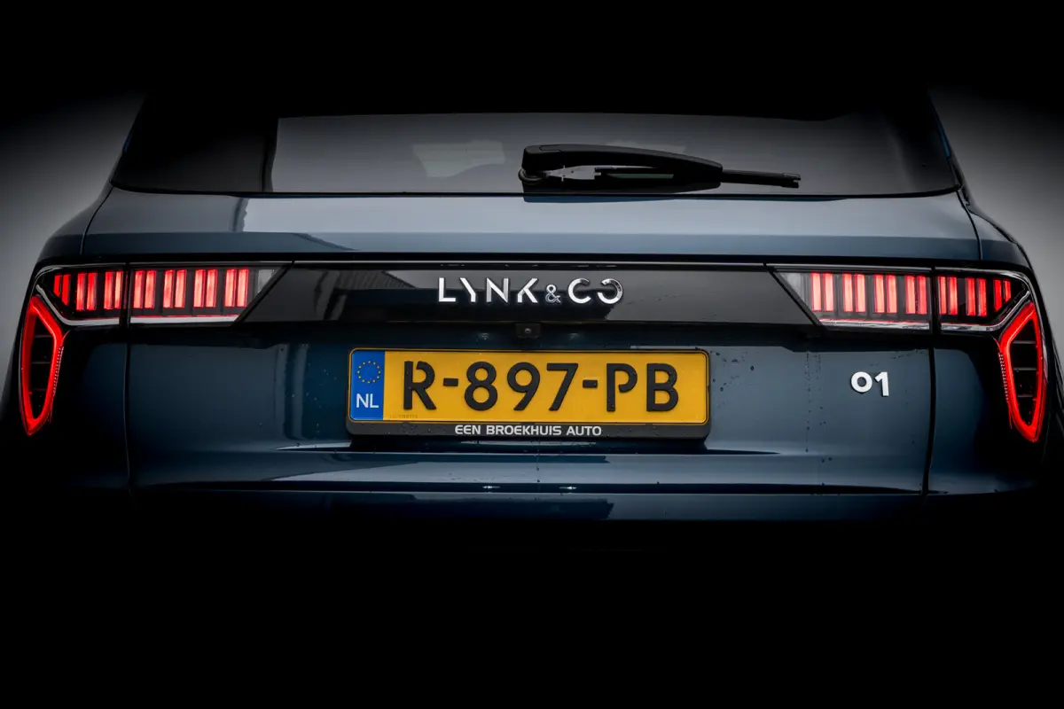 1.5 Plug-in Hybrid 262 Pk | Panoramadak | 75 km Elektrisch | 360 Camera | Full Map Navi | NL Auto | 20 inch. LMV | 1e eigenaar