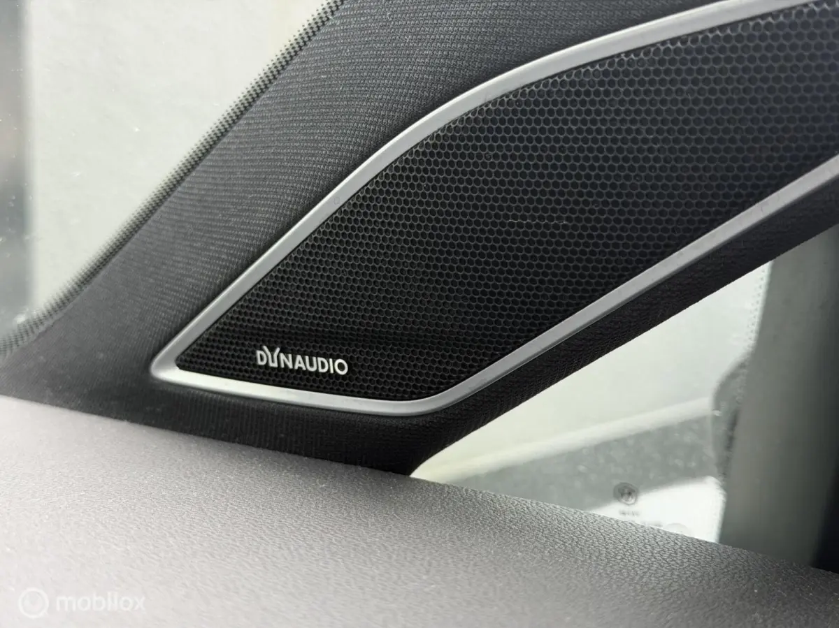 2.0 TSI R 4Motion / Pano / Leer / Memory /