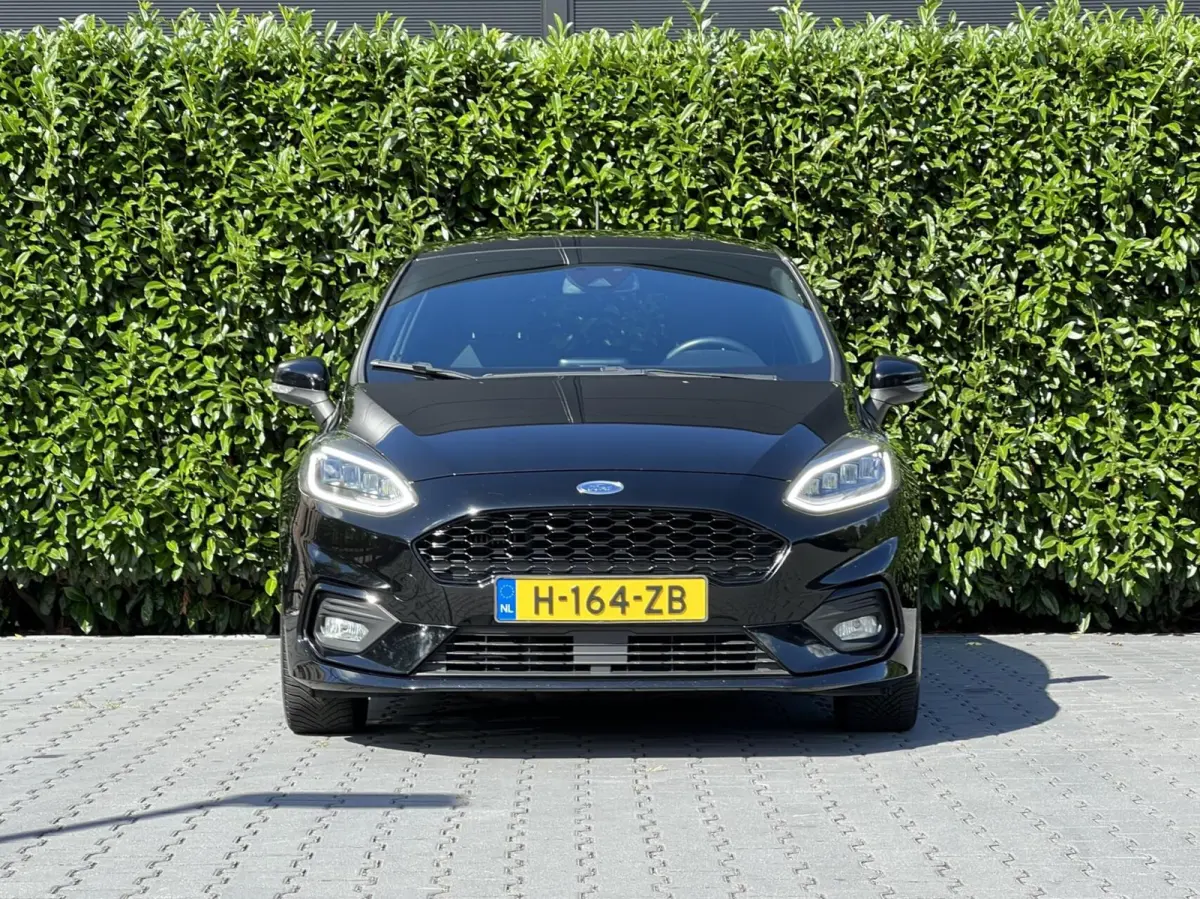 1.0 EcoBoost, ST-LINE, NAVIGATIE, CRUISE CONTROL, CLIMATE CONTROL, STOEL/STUURVERWARMING, KEYLESS, PDC, LED, LICHTMETAAL 17"