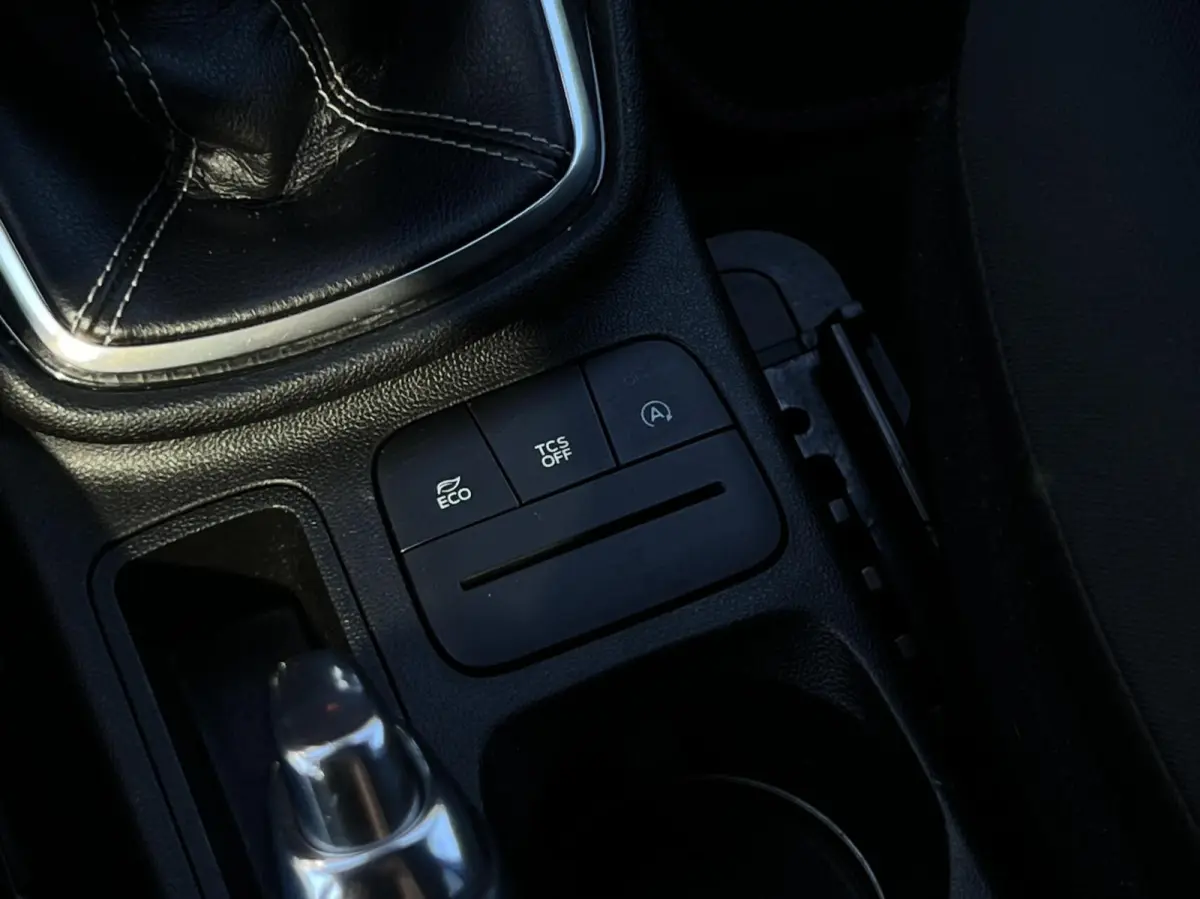 1.0 EcoBoost, ST-LINE, NAVIGATIE, CRUISE CONTROL, CLIMATE CONTROL, STOEL/STUURVERWARMING, KEYLESS, PDC, LED, LICHTMETAAL 17"