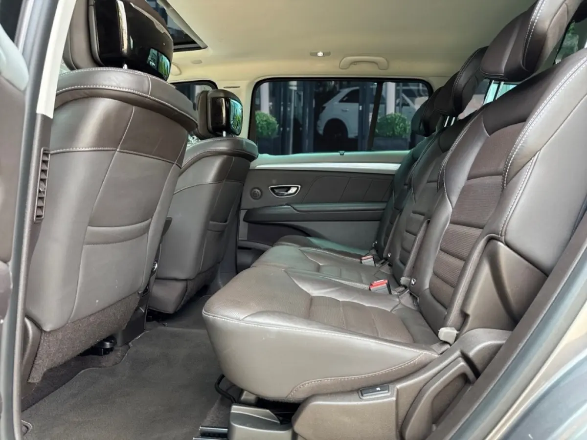 1.6 dCi INITIALE PARIS 7PERS. TREKHAAK/CAMERA/ELEK-KLEP/LEDER/BOSE/ACC/STOELVERW