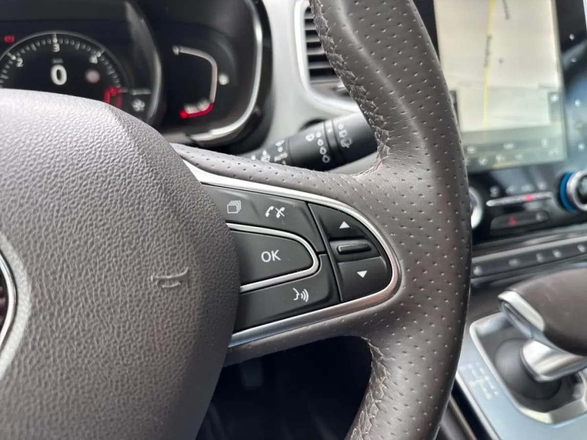 1.6 dCi INITIALE PARIS 7PERS. TREKHAAK/CAMERA/ELEK-KLEP/LEDER/BOSE/ACC/STOELVERW