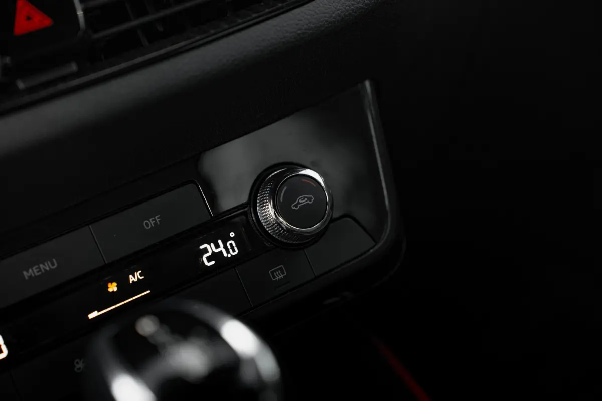 1.0 TSI 115 PK Monte Carlo Achteruitrijcamera | Virtual cockpit | Keyless | Carplay | Sfeerverlichting