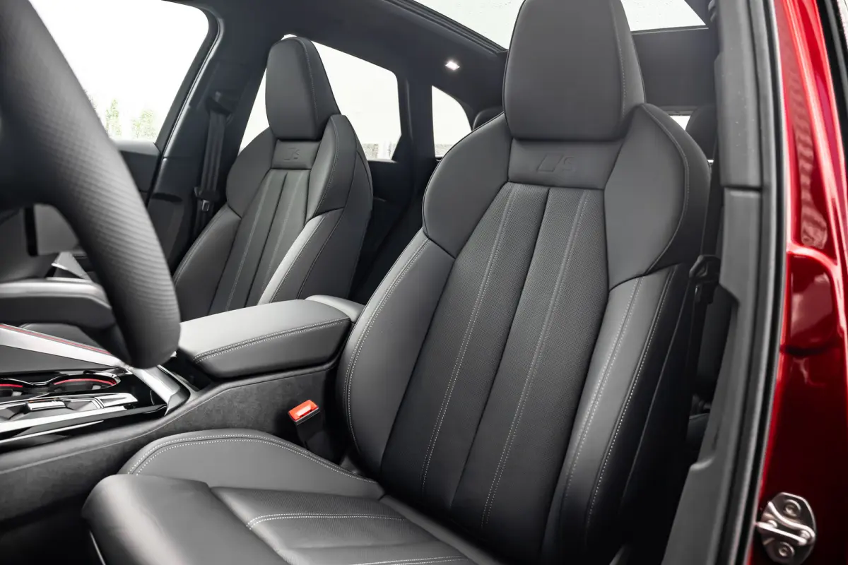 S edition | Audi virtual cockpit | Exterieurpakket zwart | Hemelbekleding in zwart