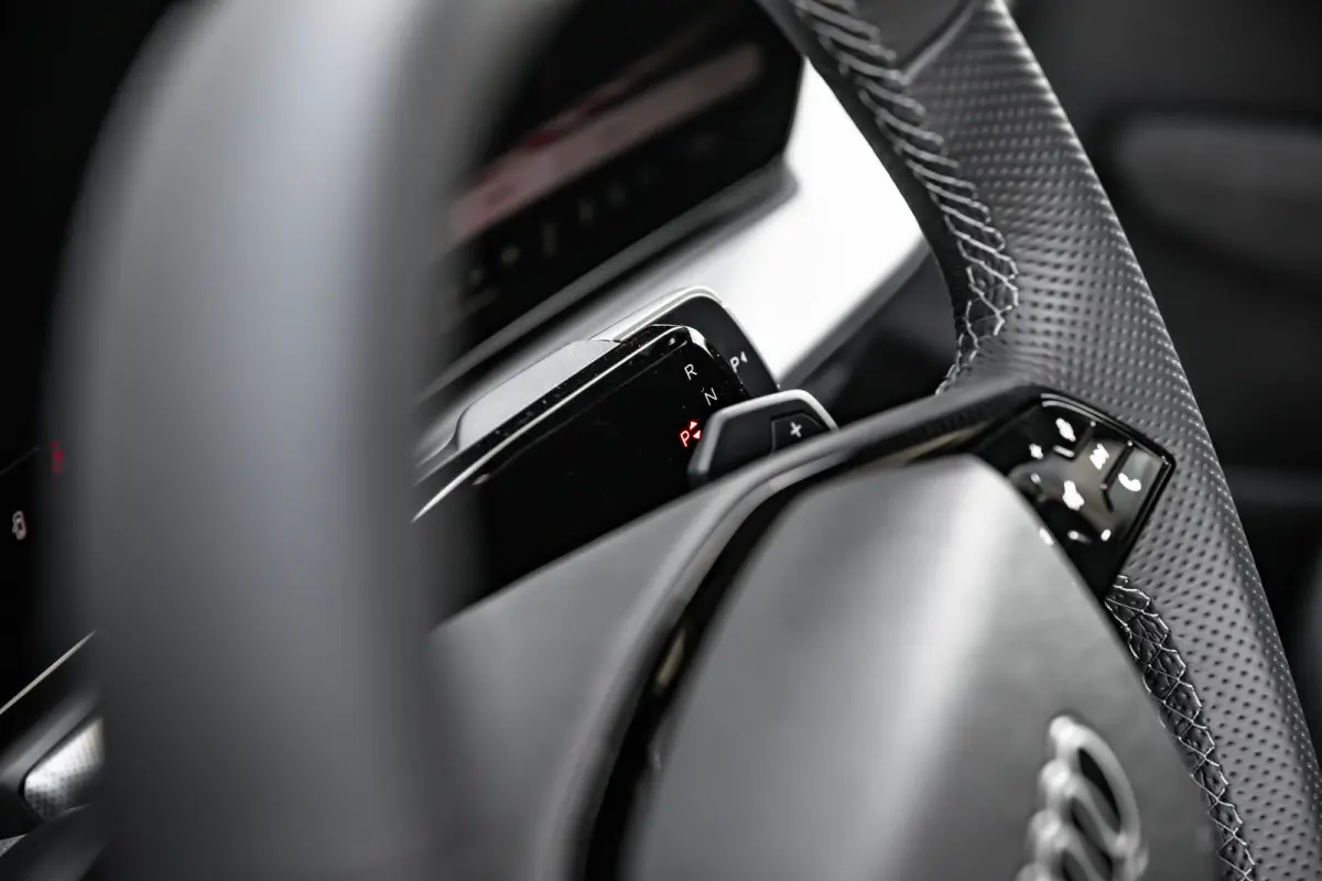 S edition | Adaptive cruise control | Audi sound system | Cruise control