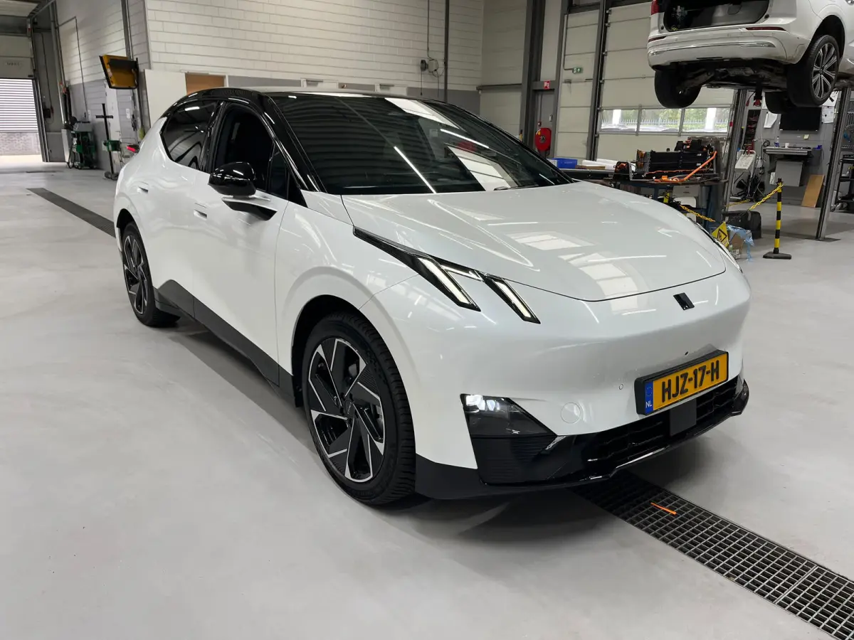 More 66 kWh | ORIGINEEL NEDERLANDSE AUTO | 445 km elektrisch bereik | 360º Camera | Harman/Kardon | Panoramadak | Adaptive Cruiscontrol |