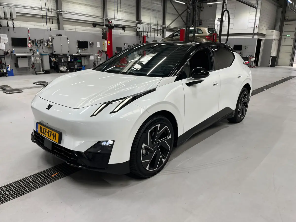 More 66 kWh | ORIGINEEL NEDERLANDSE AUTO | 445 km elektrisch bereik | 360º Camera | Harman/Kardon | Panoramadak | Adaptive Cruiscontrol |