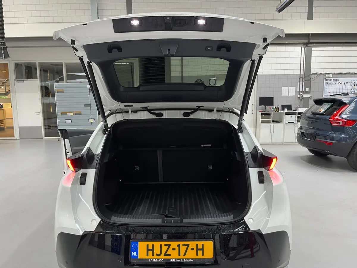 More 66 kWh | ORIGINEEL NEDERLANDSE AUTO | 445 km elektrisch bereik | 360º Camera | Harman/Kardon | Panoramadak | Adaptive Cruiscontrol |