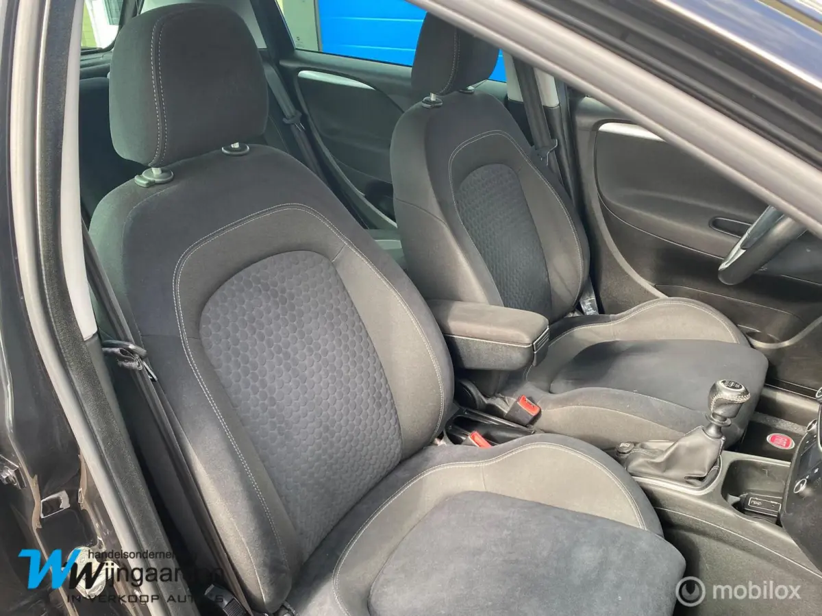0.9 TwinAir Lounge|Cruise|Airco|Keurige auto|