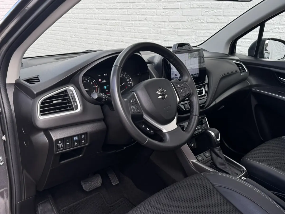 1.5 Hybrid Style Automaat Pano Camera Carplay Adaptive Cruise Navi Stoelverw