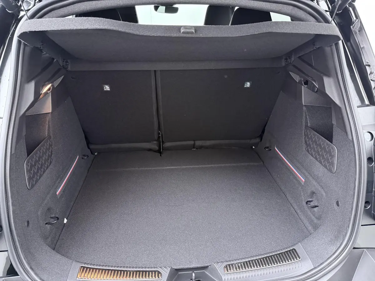 Iconic "plein sud" 150 Pk comfort range | pack advanced driving assist | Harman Kardon |