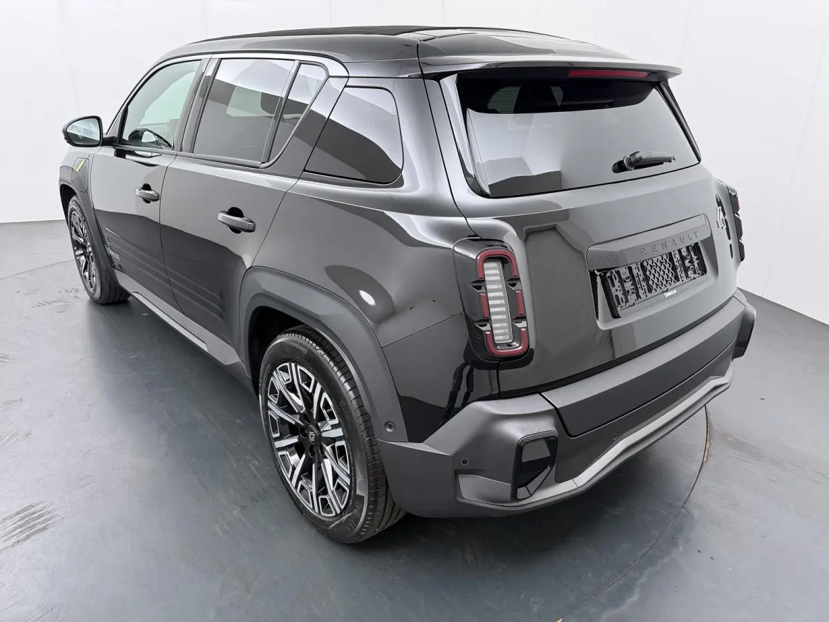 Iconic "plein sud" 150 Pk comfort range | pack advanced driving assist | Harman Kardon |