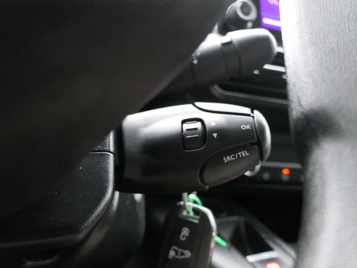 1.5 BlueHDI Premium | Lichtmetalen Velgen | Bijrijdersbank | CarPlay/Android Auto | Schuifdeur | Trekhaak